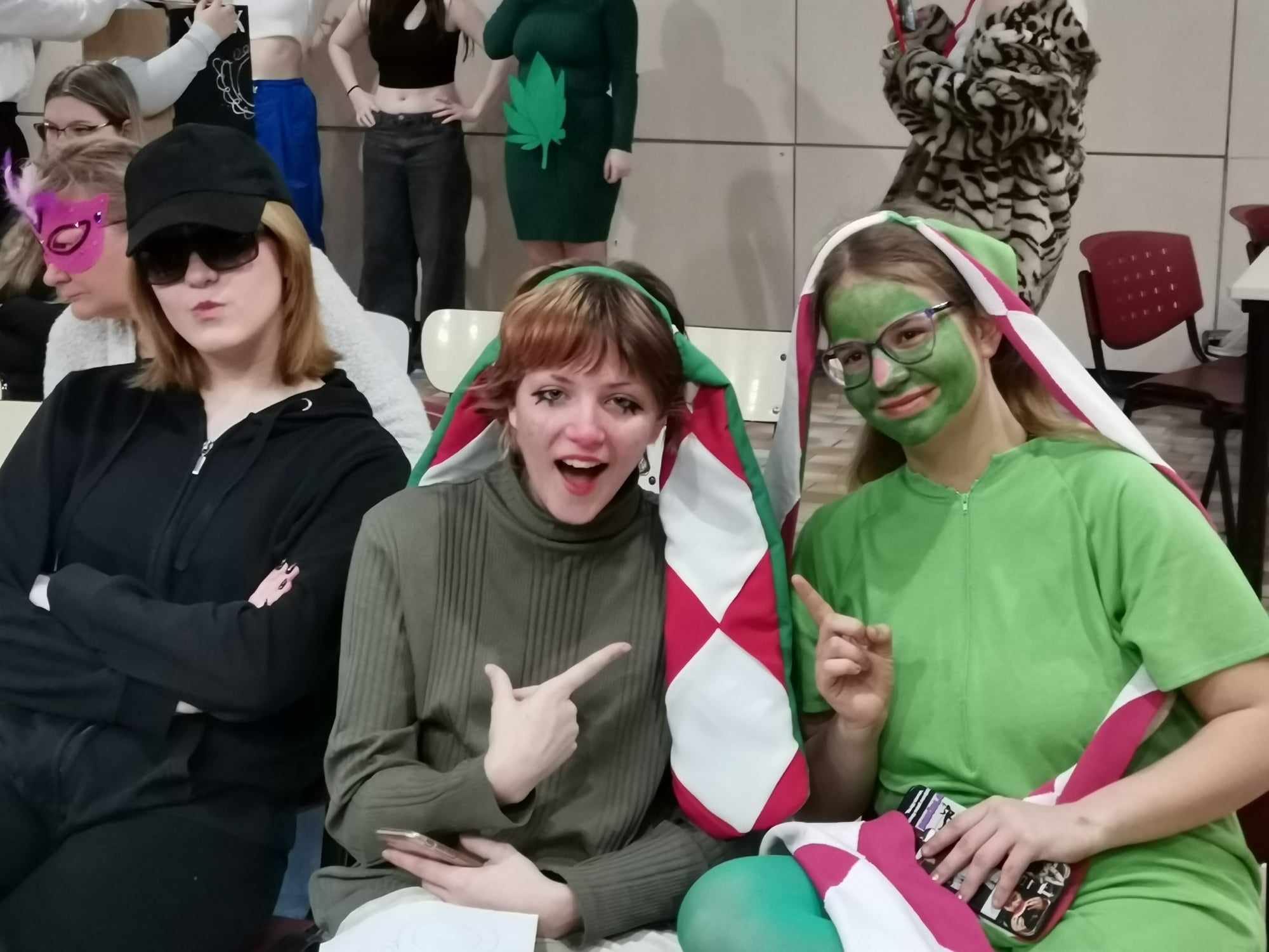 Szökőnapi farsang a lánykollégiumban